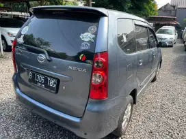 DAIHATSU XENIA 2011