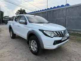TRITON GLS 4x4 MANUAL