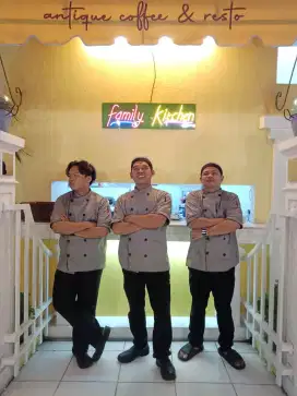 Saya mencari yg punya tanah kosong atau ruko kosong