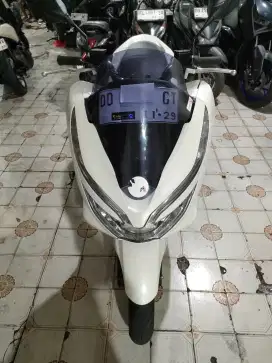 Honda pcx 150cc 2019 putih