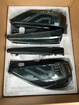 stop lamp belakang innova reborn style bmw / lexus