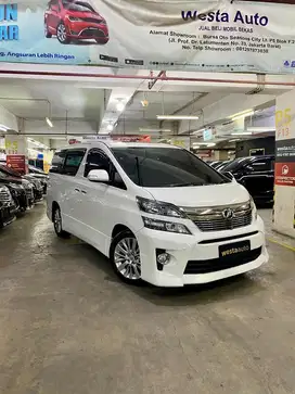 Low KM Toyota Vellfire ZG AT 2013 Antik