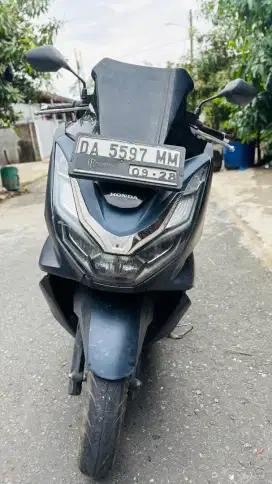 Honda PCX tahun 2023