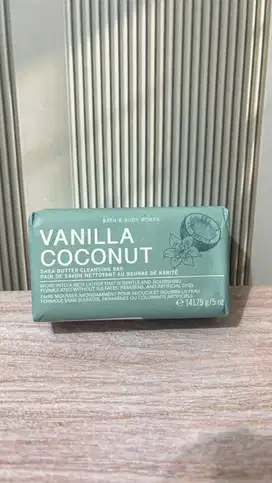 Bath & Body Works Cleansing Bar : Vanila Coconut