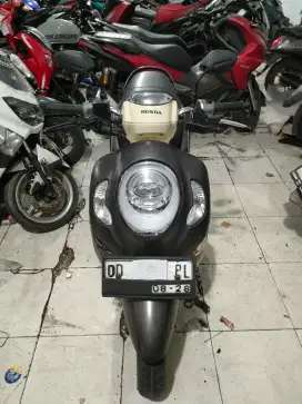 Honda Scoopy 110cc 2023 cokelat