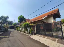 Jual Rumah Cigadung Sayap Dago Bandung Murah Lega