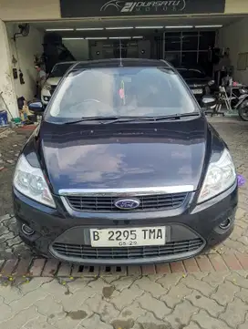 FORD FOCUS 18S AUTOMATIC/AT 2010 HITAM