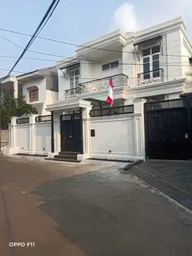 TEBET BRAND NEW  LUXURIOUS CLASSIC HOUSE BEST PRICE