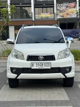 TOYOTA RUSH TRD AT 2014 PUTIH