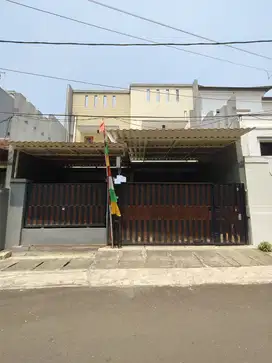 Rumah Bagus di Bendungan Hilir Strategis Dekat Ke Senayan SCBD jakpus