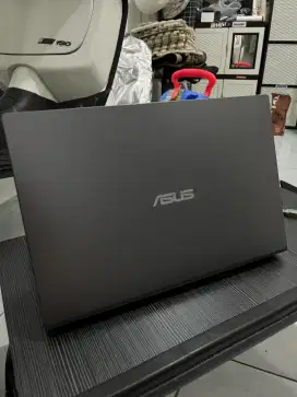 Laptop asus kondisi like new