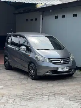 Honda Freed 2009 Bensin