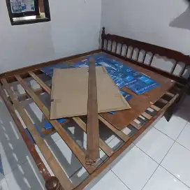 Dipan Kayu Jati