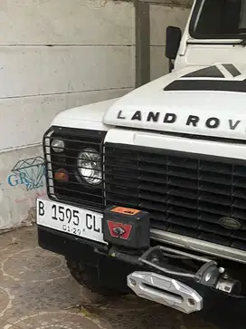 Land Rover Defender Series II