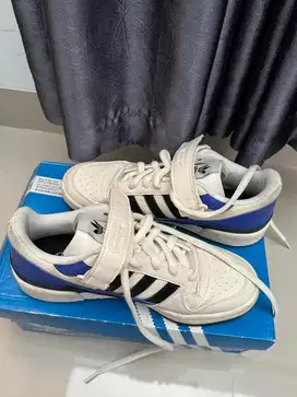Sepatu adidas ori