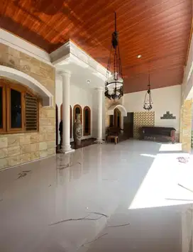 RUMAH DIJUAL COLOMADU