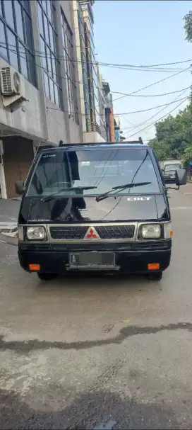 Mitsubishi L300 Pick Up 2.5 Diesel 2021