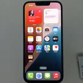 Iphone 13 128GB + adaptor