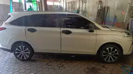 Veloz Q CVT AT Warna Putih harga 210jt Nego