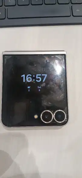 SAMSUNG ZFLIP 6 SEIN