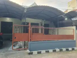 Disewakan/kontrak rumah Sakura Regency