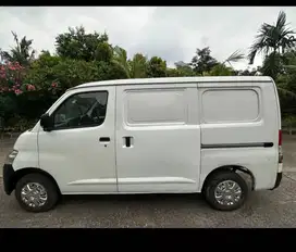 Luar Kota Lepas Kunci Blind Van