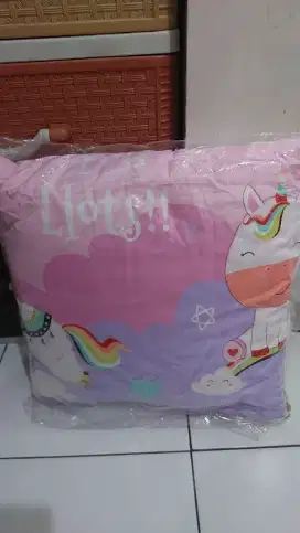 Bantal selimut bayi