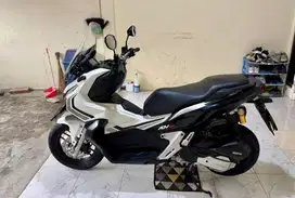 Honda ADV 150 ABS ISS (Tipe Tertinggi) MULUSSS Surat Lengkap