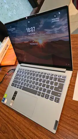 Preloved Lenovo Yoga Slim 7 Pro