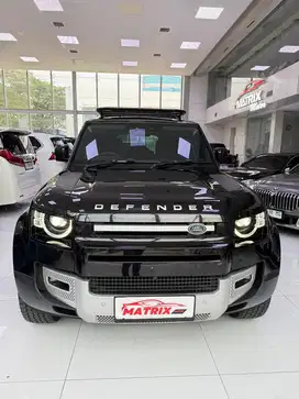 Land Rover Defender 110 S Nik 2023 Black on black Siap Pakai