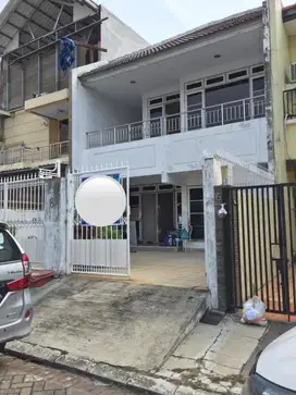 JUAL Rumah 4+1 Kamar Tidur Camar Permai PIK Semi Furnished