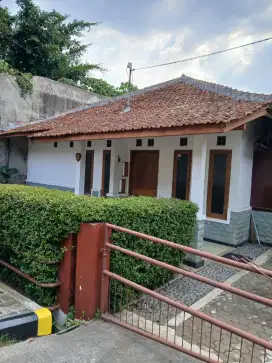 Disewakan rumah Bukit Ligar