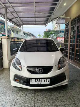 Honda Brio E MT 2015 Low KM