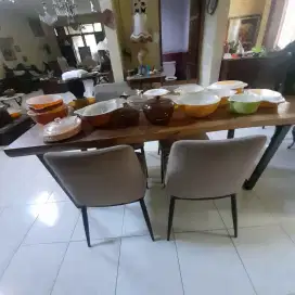 Meja Makan Set + Kursi