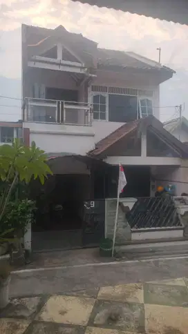 RUMAH SIAP HUNI DI PERUMAHAN MOJOSONGO JEBRES SOLO