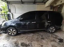 Nissan Grand livina 2010 Bensin