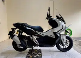 Honda ADV 150 ABS ISS (Tipe Tertinggi) MULUSSS Surat Lengkap