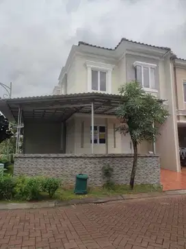 Rumah Hoek Siap Huni Dikawasan Jantungnya Gd.serpong