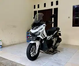 Honda ADV 150 ABS ISS (Tipe Tertinggi) MULUSSS Surat Lengkap