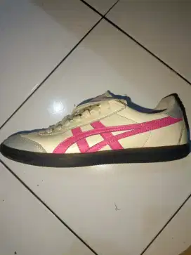 sepatu Onitsuka tiger tokuten