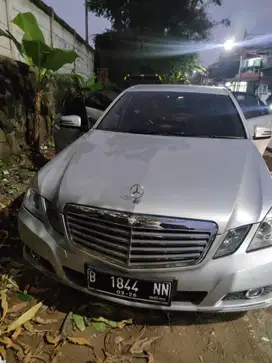 Mercedes-Benz E250 2011 Bensin