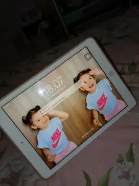 Ipad Air 32GB (kondisi masih 85% bagus)