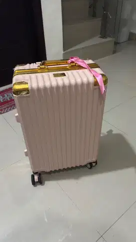 Koper 24 inchi warna pink