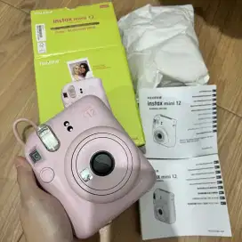 FujiFilm Instax Mini 12