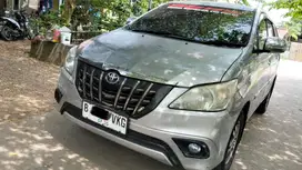 Toyota Kijang Innova 2015 Bensin
