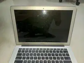 Macbook Air (2015) SSD 128GB, Memory 4GB, 14 Inch