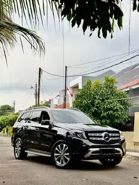 CASH Mercedes-Benz GLS400 Exclusive 2017 Low KM