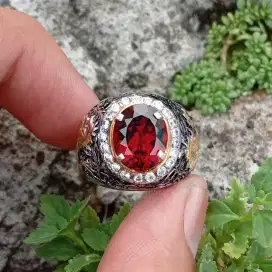 Natural Pyrope Almandine Red Garnet Sri Lanka 4.86 ct no treatment WGL