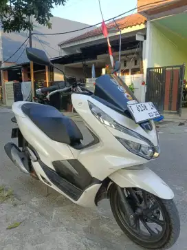 Honda pcx tahun 2020