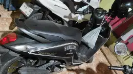 Motor Genio Hitam 2021